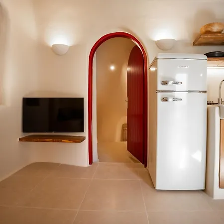 Approxi Cave: 2-bedroom Retreat Éxo Goniá