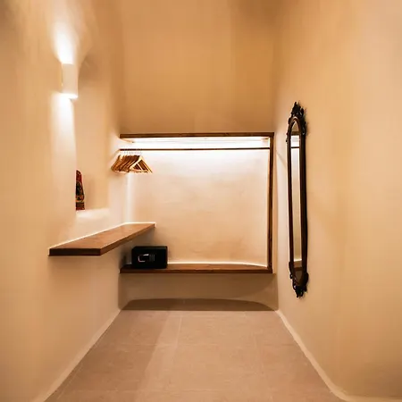 Approxi Cave: 2-bedroom Retreat Éxo Goniá