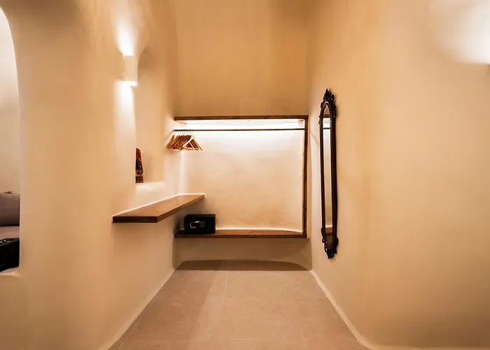 Approxi Cave: 2-bedroom Retreat Exo Gonia