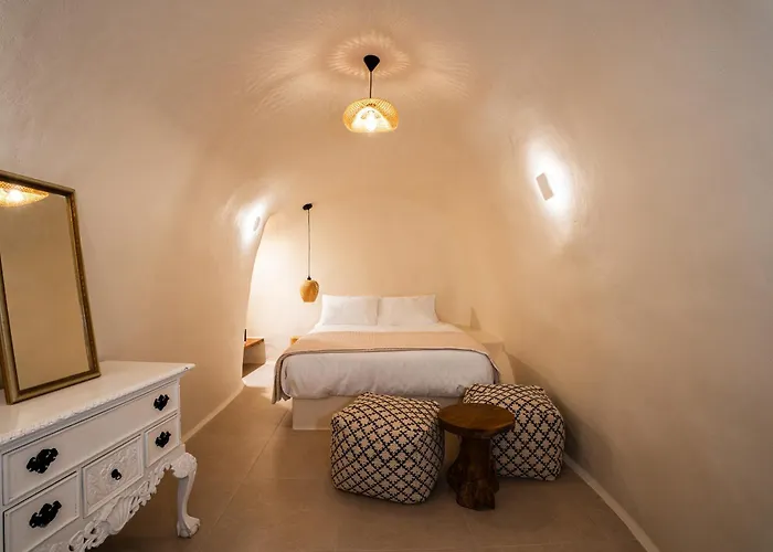 Approxi Cave: 2-bedroom Retreat Holiday home Exo Gonia