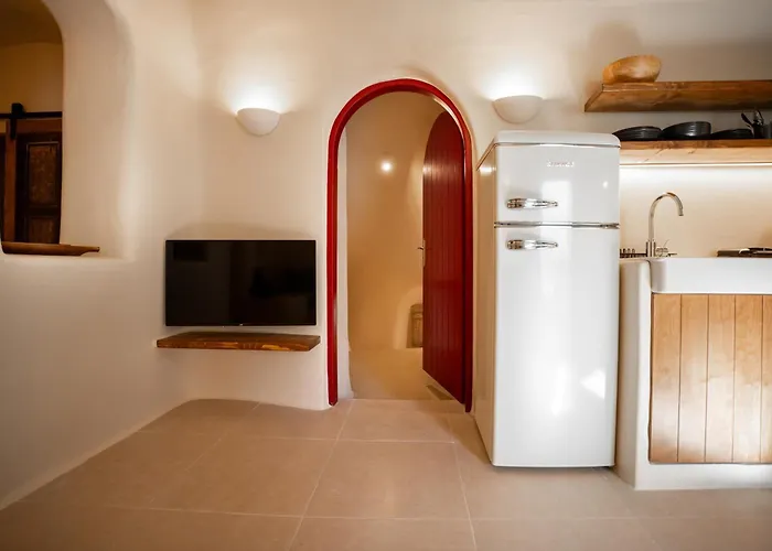 Approxi Cave: 2-bedroom Retreat Exo Gonia