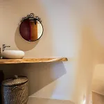 Approxi Cave: 2-bedroom Retreat